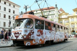 Kofola tram in Malostranske namesti
