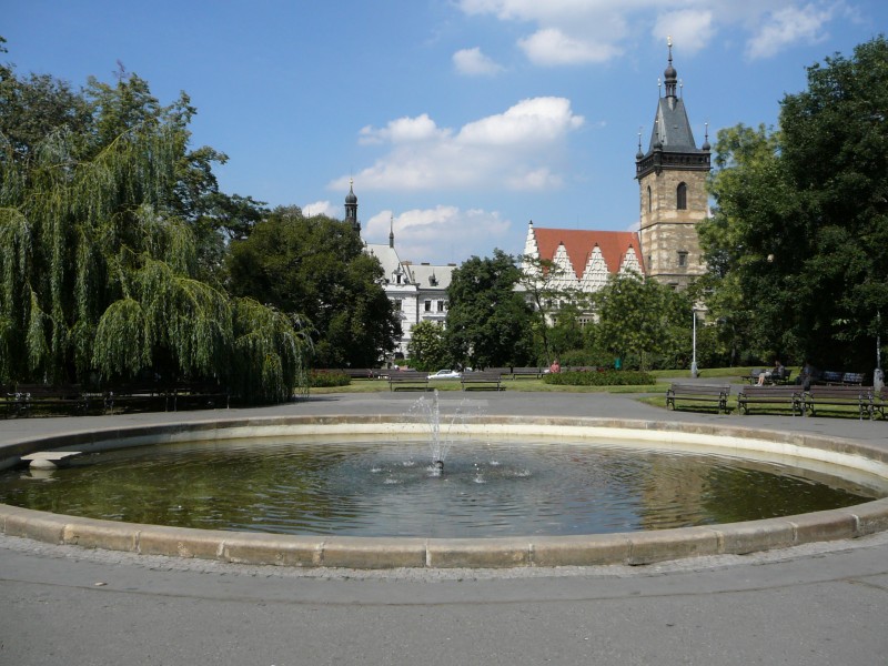 A small fountain in the Charles Square