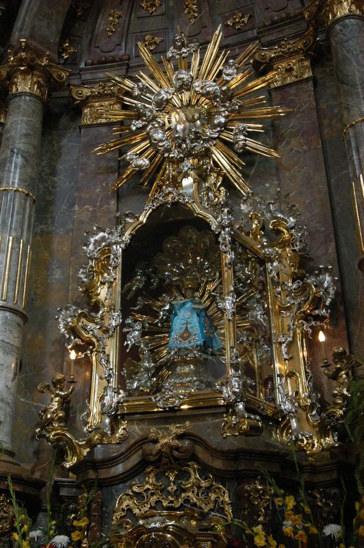 Marble altar of The Infant Jesus of Prague