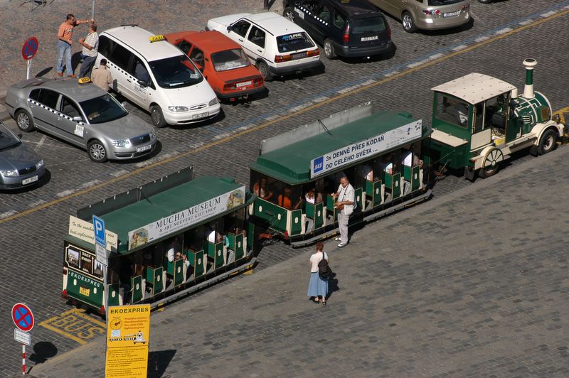 Sightseeing express train