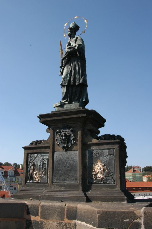 Statue on Charles Bridge