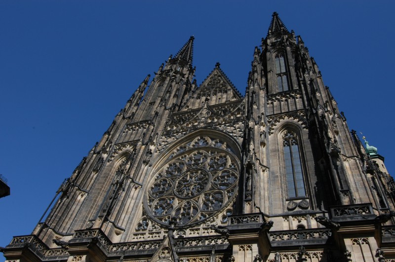 Rose window with two western towers