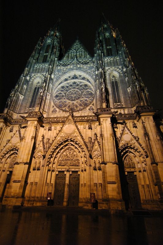 Night view from the Prague Castle