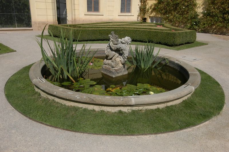 Fountain ornament