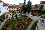 Summer flower design in Vrtbovska Garden